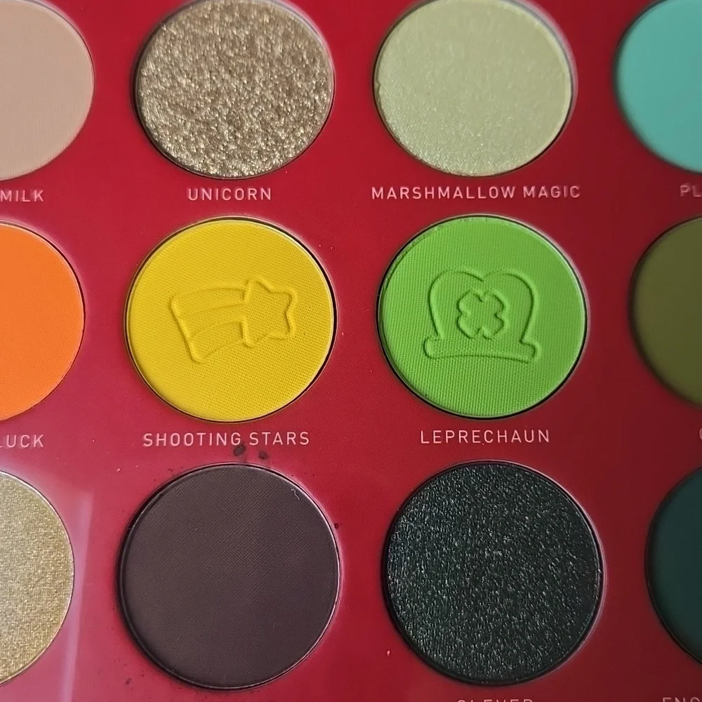 Morphe x Lucky Charms Eyeshadow Palette in with Multicolor Shades